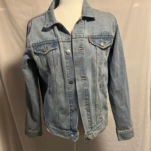 Levi’s Classic Denim Jacket kids size large